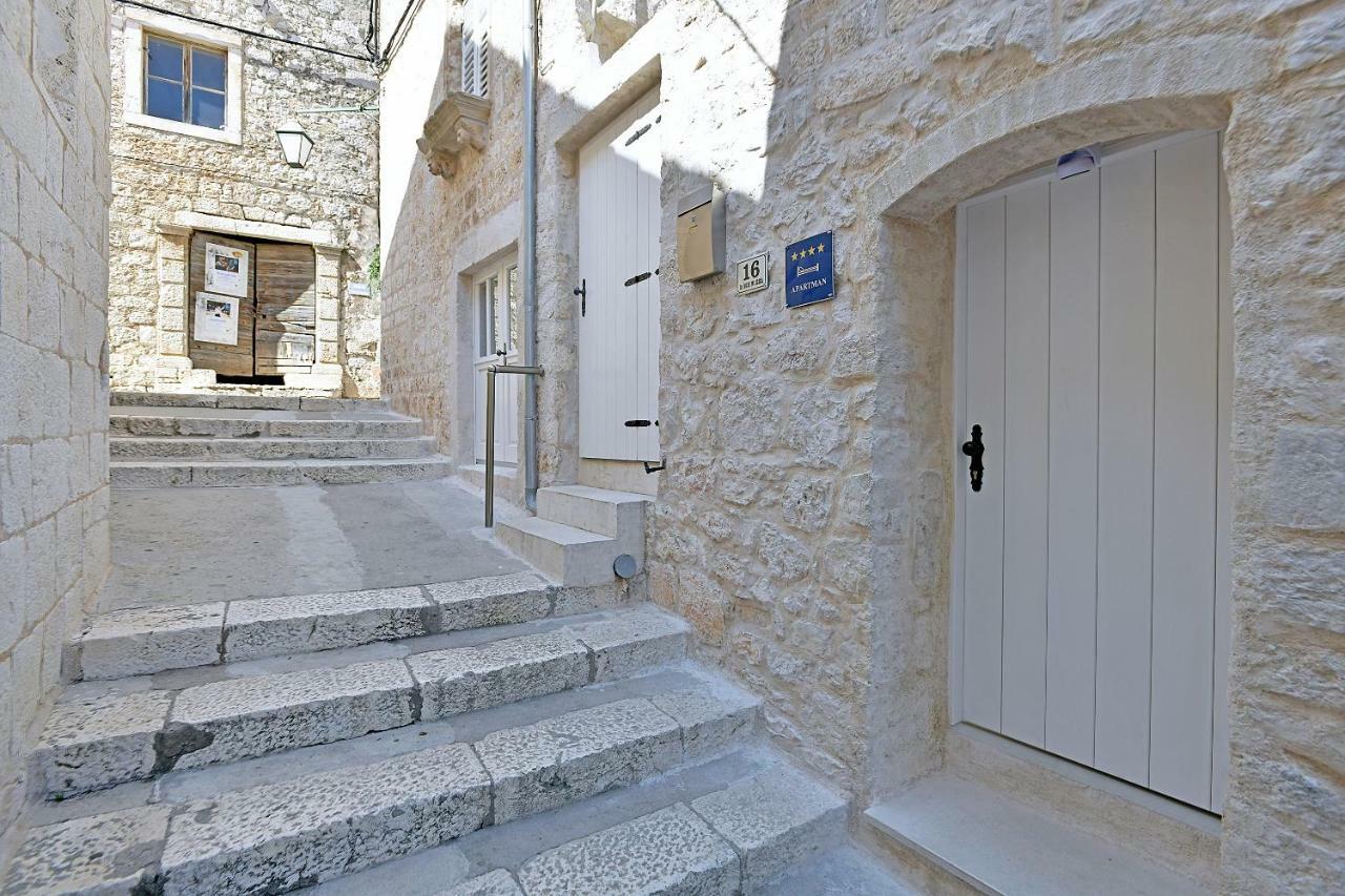 Pupi's Heritage Apartmán Hvar Town